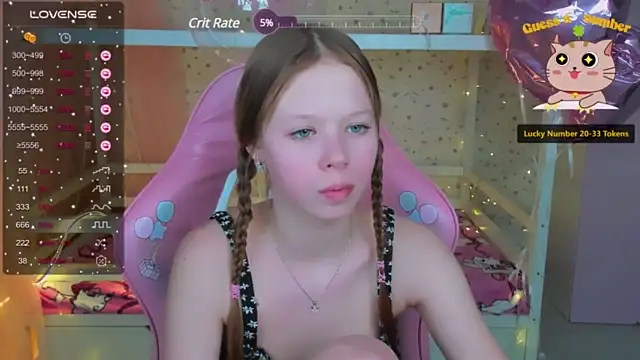 Nikole_Spall nude stripping on cam for live sex video chat