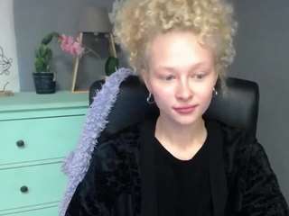 SusanPerfect nude and sexy before cam for live chat