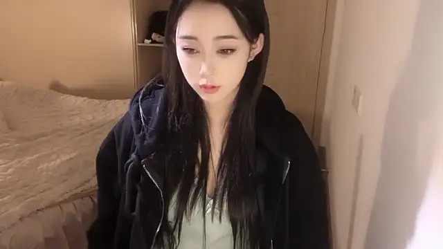 susuiiii nude stripping on cam for live sex video chat