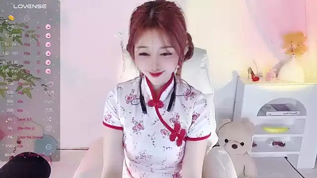 Tang_bao_ nude stripping on cam for live sex video chat