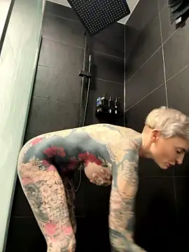 tezzatattoo nude stripping on cam for live sex video chat