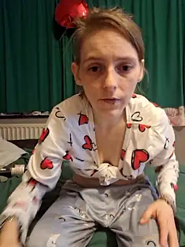 Tinkerlove nude stripping on cam for live sex video chat