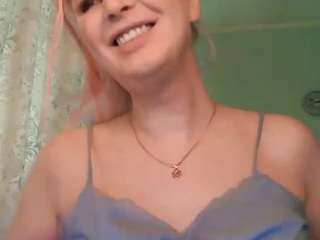 TsPostOphere nude and sexy before cam for live chat