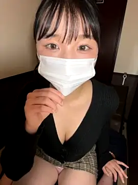 yu_ki- nude stripping on cam for live sex video chat