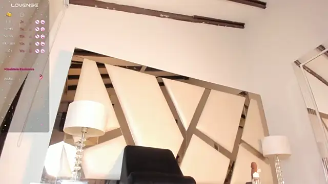 AmyRoss_ nude stripping on cam for live sex video chat