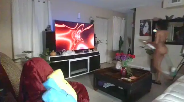 C0c0_iman nude stripping on cam for live sex video chat
