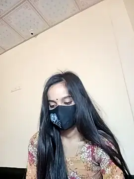 Cute-Pria nude stripping on cam for live sex video chat