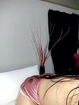 Daniela-Rose nude stripping on cam for live sex video chat