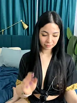 ErikaMoanXXX nude stripping on cam for live sex video chat