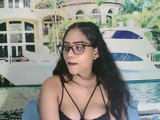 IndianCandyFloss nude and sexy before cam for live chat