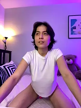 Jenn_Li nude stripping on cam for live sex video chat