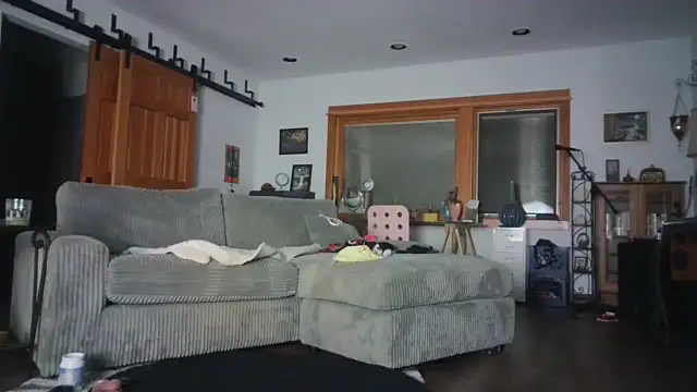 jennioh66 nude stripping on cam for live sex video chat
