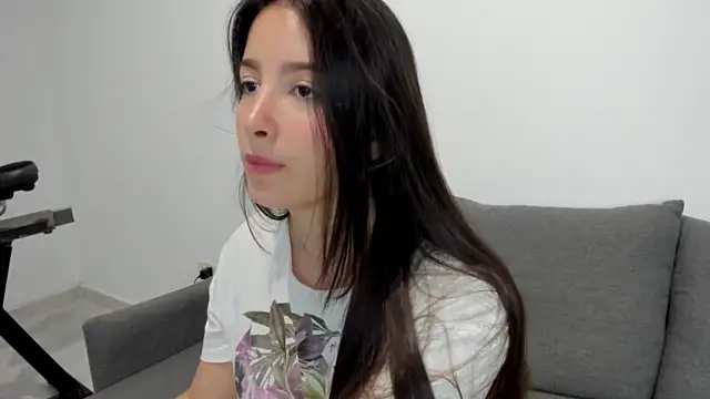 JessiGrey_ nude stripping on cam for live sex video chat