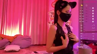 Jouet_ nude stripping on cam for live sex video chat