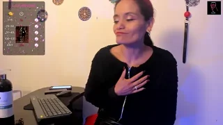 Julieta_Wall_ nude stripping on cam for live sex video chat
