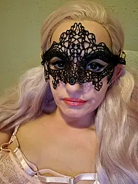 Kawaii_Misa nude stripping on cam for live sex video chat