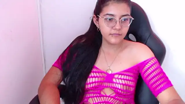 LayCutte_ nude stripping on cam for live sex video chat
