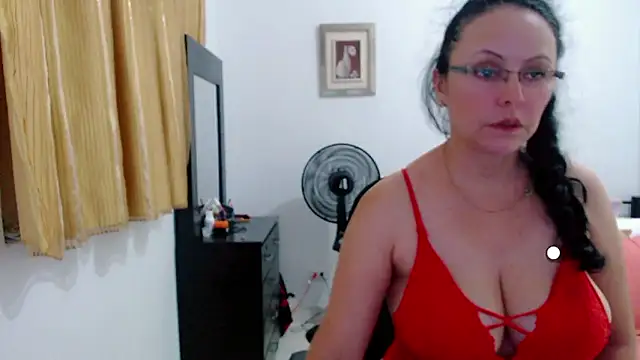 Lily_Benet1 nude stripping on cam for live sex video chat