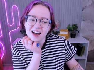 LizieCute nude and sexy before cam for live chat