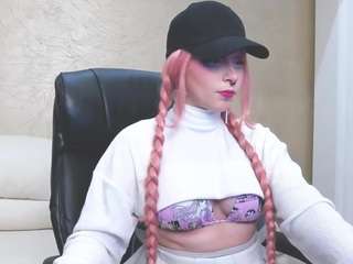 MailyAngel nude and sexy before cam for live chat