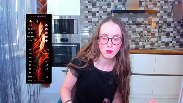 MartiniiSelenna nude stripping on cam for live sex video chat
