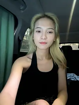 mfengzhi nude stripping on cam for live sex video chat