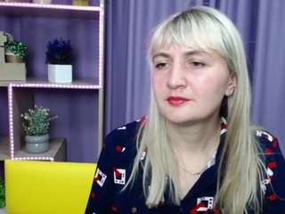 MilanaCraids nude and sexy before cam for live chat