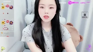 Nana_La nude stripping on cam for live sex video chat