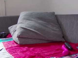 Nikoletta69 nude and sexy before cam for live chat