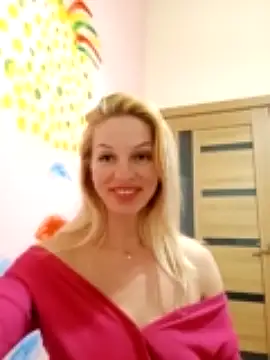 Relaxation_with_Natalie nude stripping on cam for live sex video chat