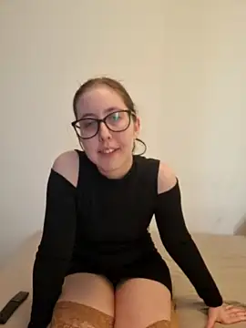 Sarah459 nude stripping on cam for live sex video chat