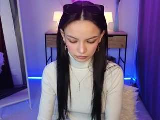 ShinySiera nude and sexy before cam for live chat