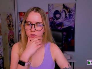 Teona-sun nude and sexy before cam for live chat