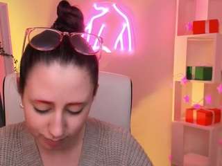 Tessnelson nude and sexy before cam for live chat