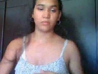 Vaneesex nude and sexy before cam for live chat
