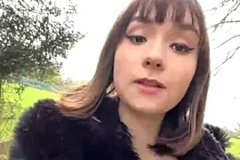 WildFlowVixen nude stripping on cam for live sex video chat