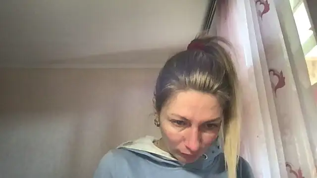 Your_Dayana nude stripping on cam for live sex video chat