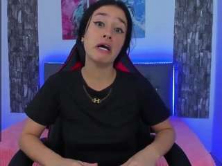 AllisonSc nude and sexy before cam for live chat