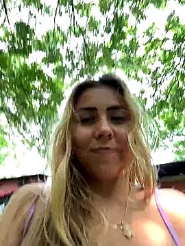 Brittanyrosex nude stripping on cam for live sex video chat