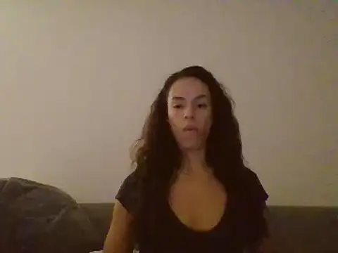 brookehoneynina nude stripping on cam for live sex video chat