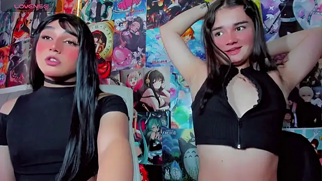 Elizagreytss nude stripping on cam for live sex video chat