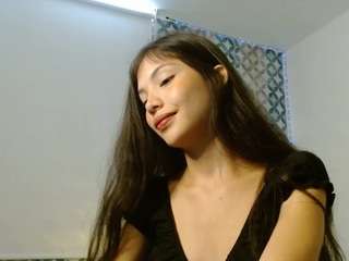 Emilysweeeet nude and sexy before cam for live chat