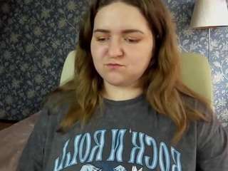 EvaBennyy nude and sexy before cam for live chat