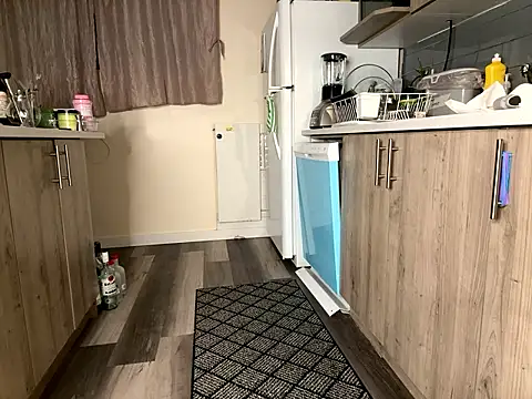 foxycrem nude stripping on cam for live sex video chat