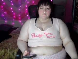 Goddess Flame nude and sexy before cam for live chat