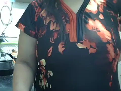 HouseWife__ nude stripping on cam for live sex video chat