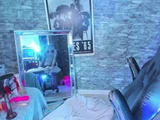 IvonneStone nude and sexy before cam for live chat