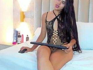 KeityQueen nude and sexy before cam for live chat
