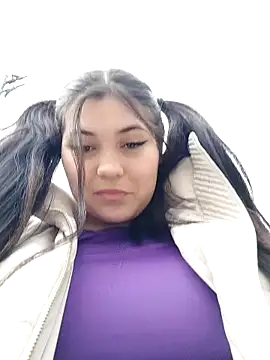 KimberlyVibe nude stripping on cam for live sex video chat