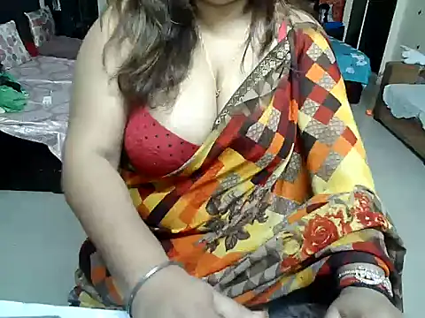 kiranpreet85 nude stripping on cam for live sex video chat